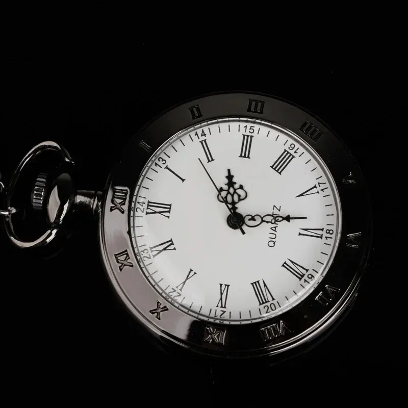 シンプルなクォーツ懐中時計 チェーン付き アナログ ネックレス ペンダント 彫刻入り懐中時計 ギフト メンズ レディース