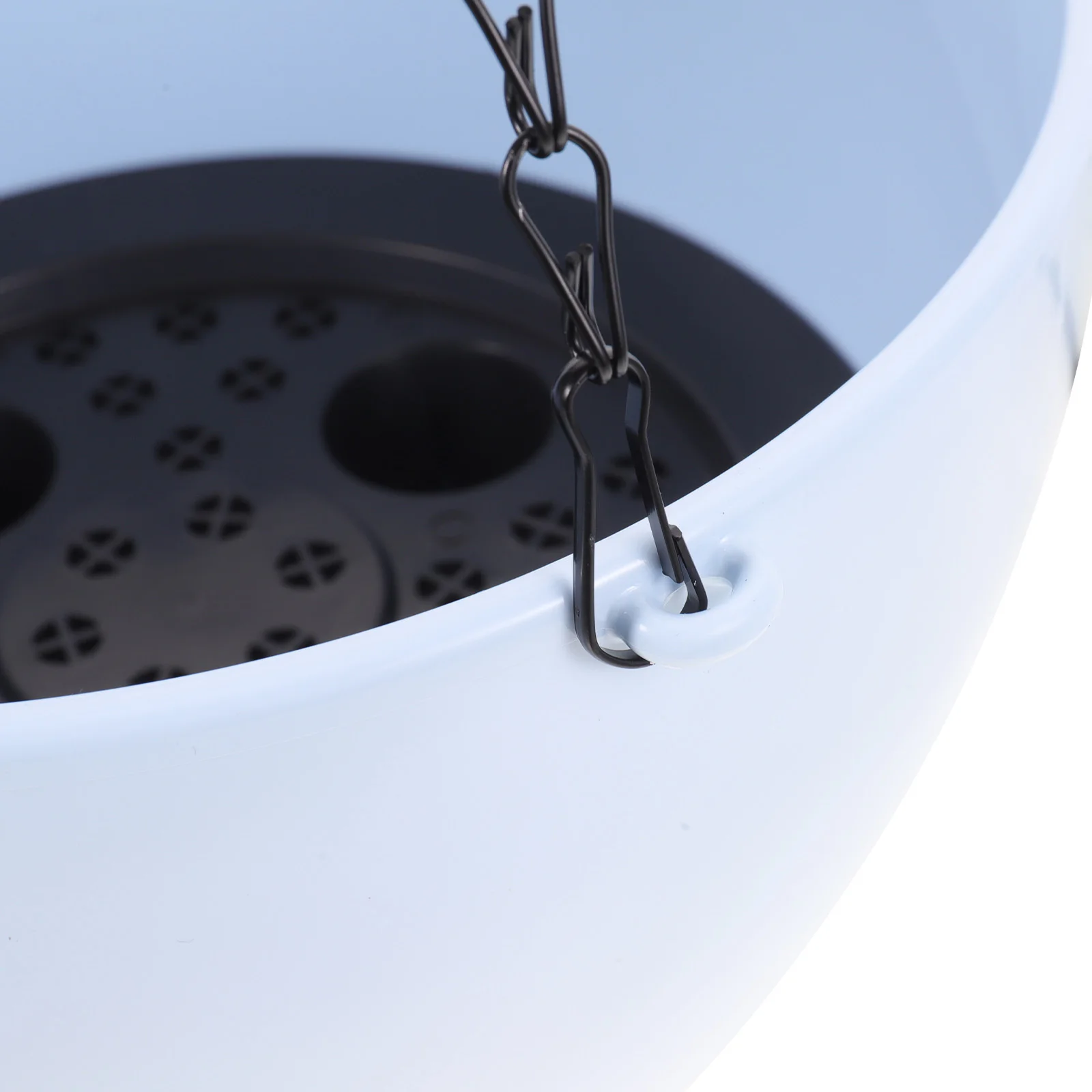 

Modern Hanging Flowerpot With Drainage Sturdy Hook Planter For Balcony Indoor Outdoor Use Lightweight Plastic Plant Container