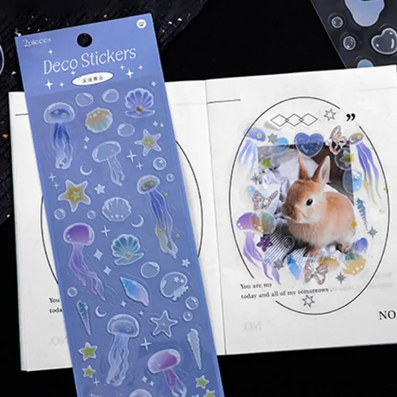 สติ๊กเกอร์สัตว์เลี้ยงที่ทนทานมีประโยชน์หลายอย่าง สติ๊กเกอร์ขวดน้ํา สติ๊กเกอร์เครื่องเขียนแฟชั่น เหมาะมากสําหรับการตกแต่งที่ทันสมัย