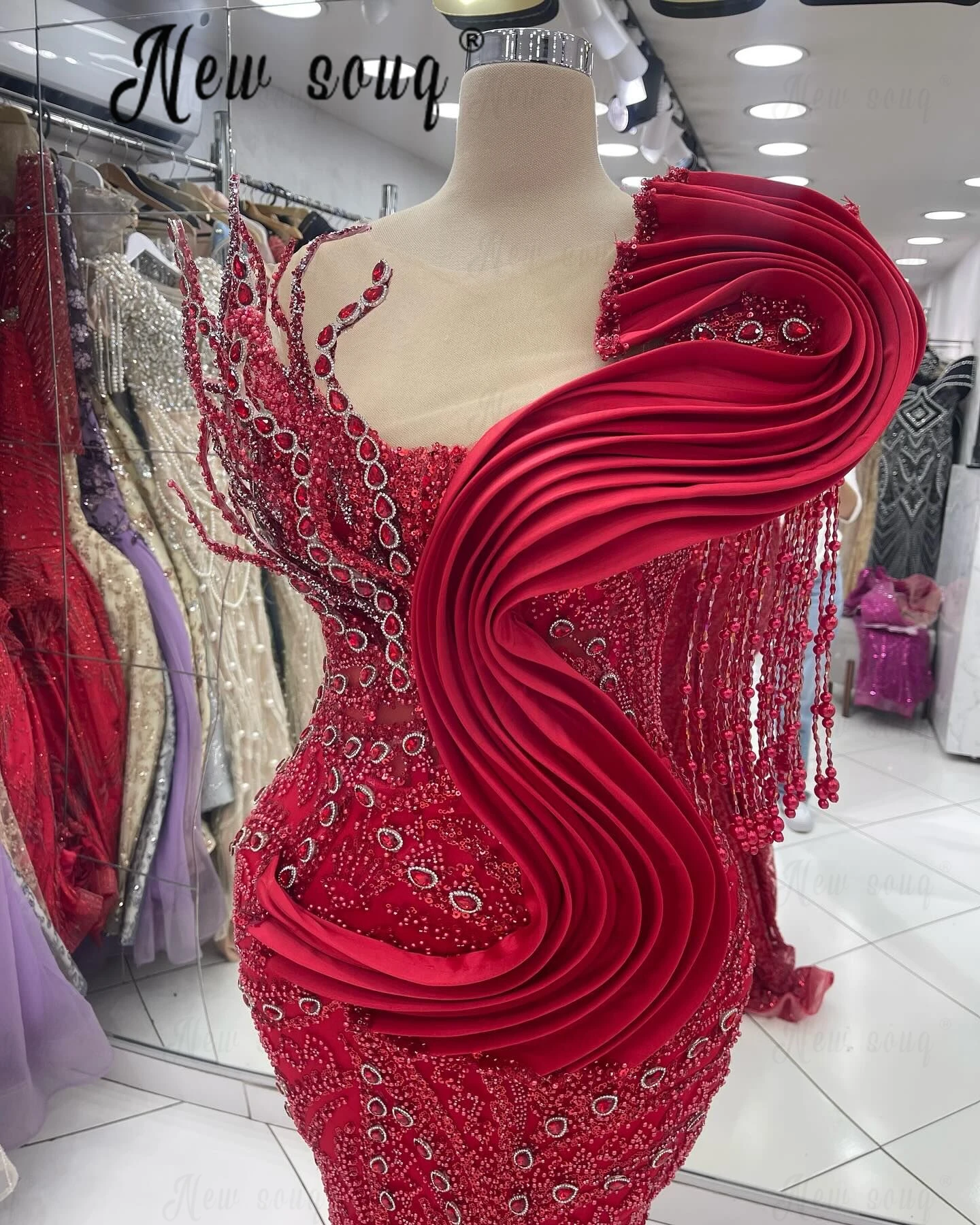 New In Red Sparkle Dubai Mermaid Evening Dresses 2025 Long Sleeveless Tassel Leaves Designer Events Prom Gowns for Wedding Party