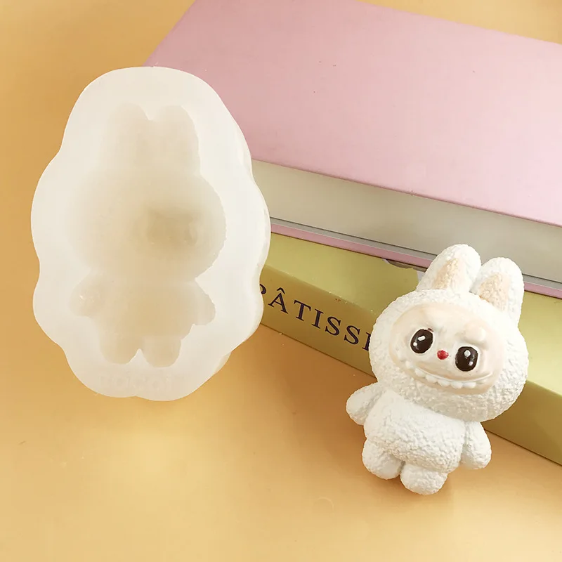 

Cute Doll Shape Pinch Silicone Mould Handmade Flip Candy Mould Mousse Ice Cream Cake Decoration Accessories