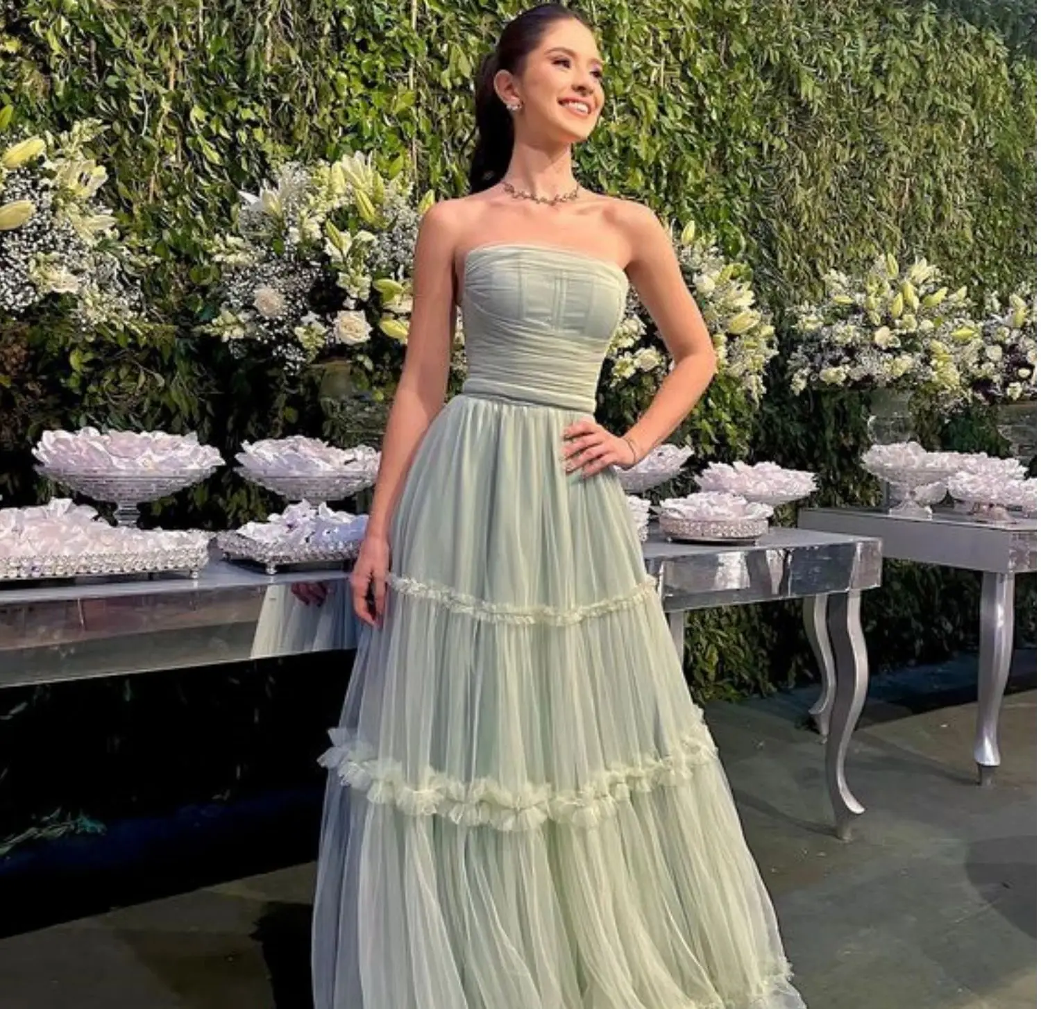 Light Green Saudi Women Evening Dress Party Evening Elegant Luxury Celebrity Layered Cocktail of Dresses for Prom Mesh Strapless