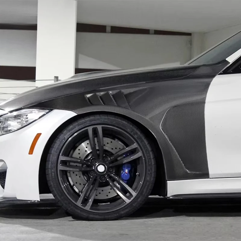 

Easy-Install FORBMW F80 M3 F82 M4 Front Vented Fender Carbon Fiber