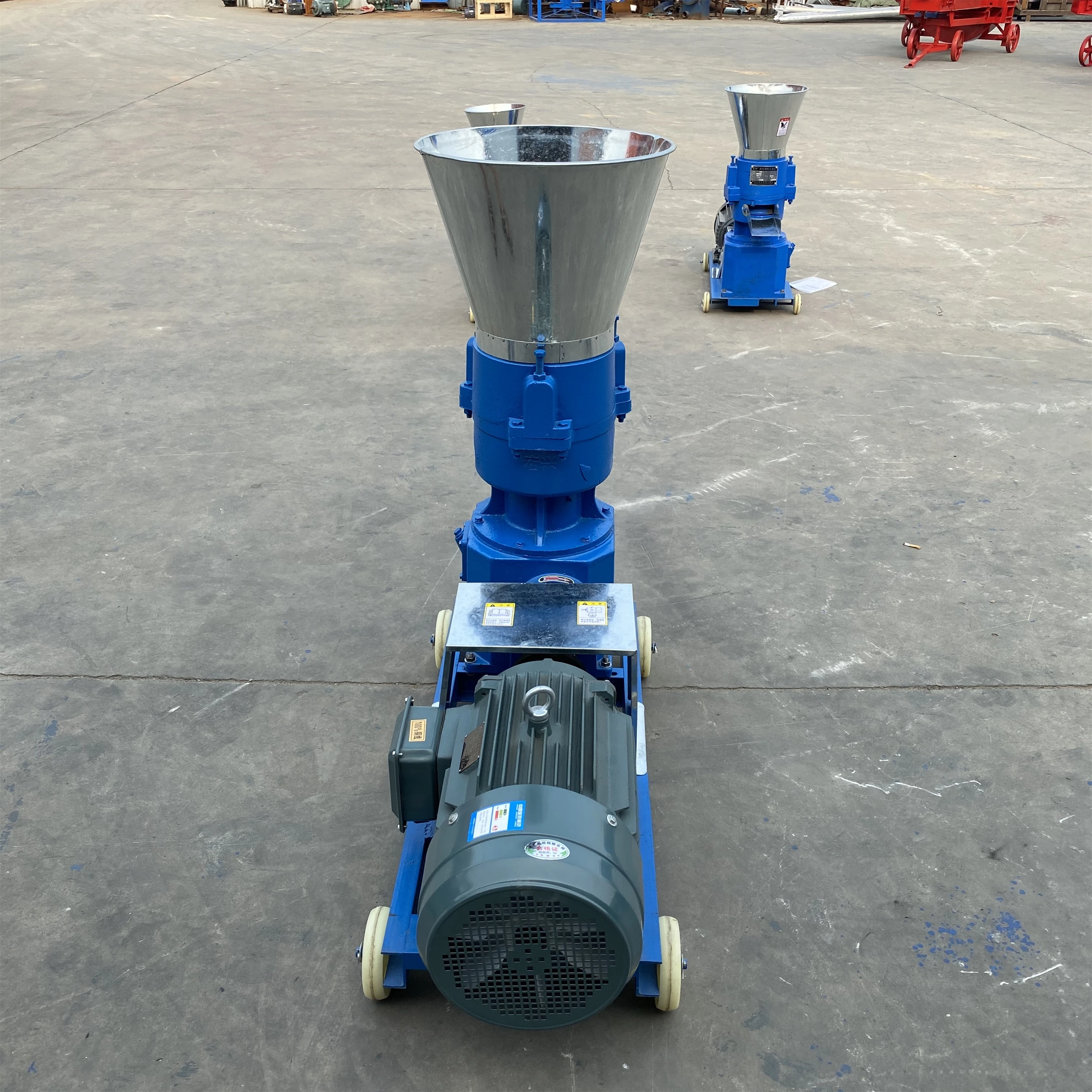 Reliable Feed Pellet Processing Machine Heavy Duty Pellet Mill Suitable For Poultry Pig Cattle Sheep Chicken Daily Feed Making