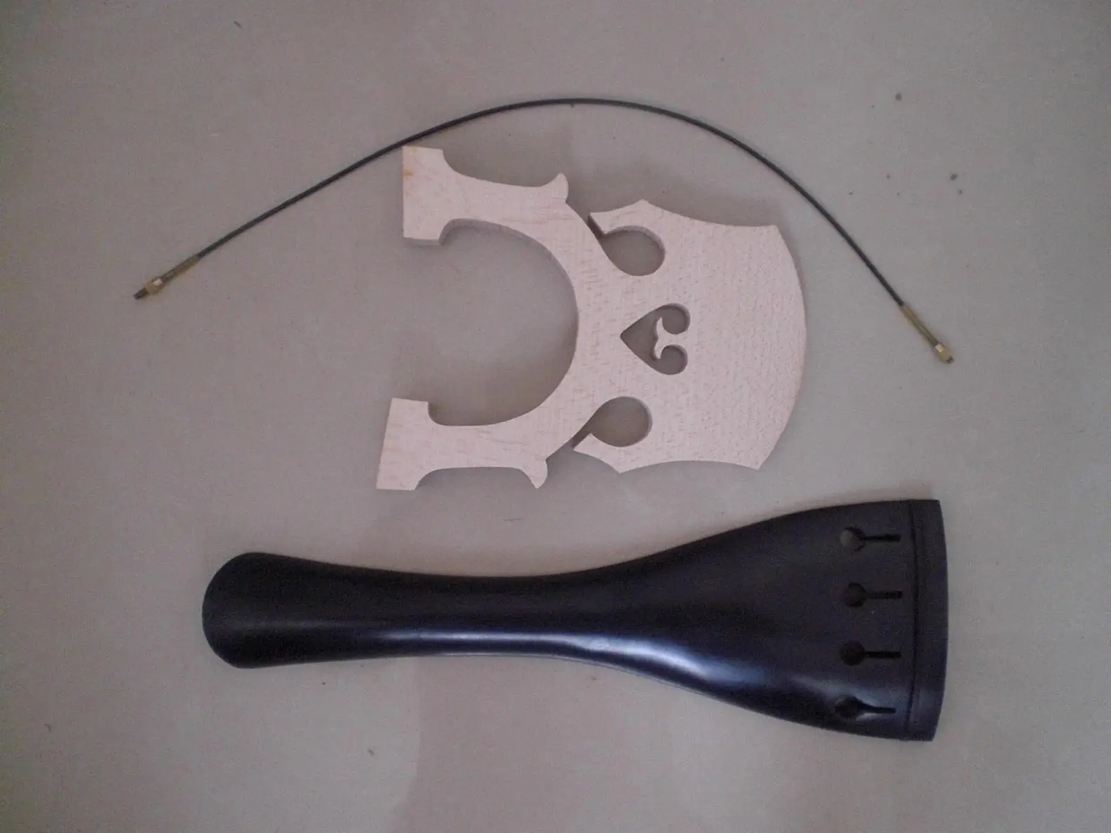 cordier-de-double-basse-avec-pont-en-erable-et-goutte-de-queue-en-acier-taille-3-4-1-piece