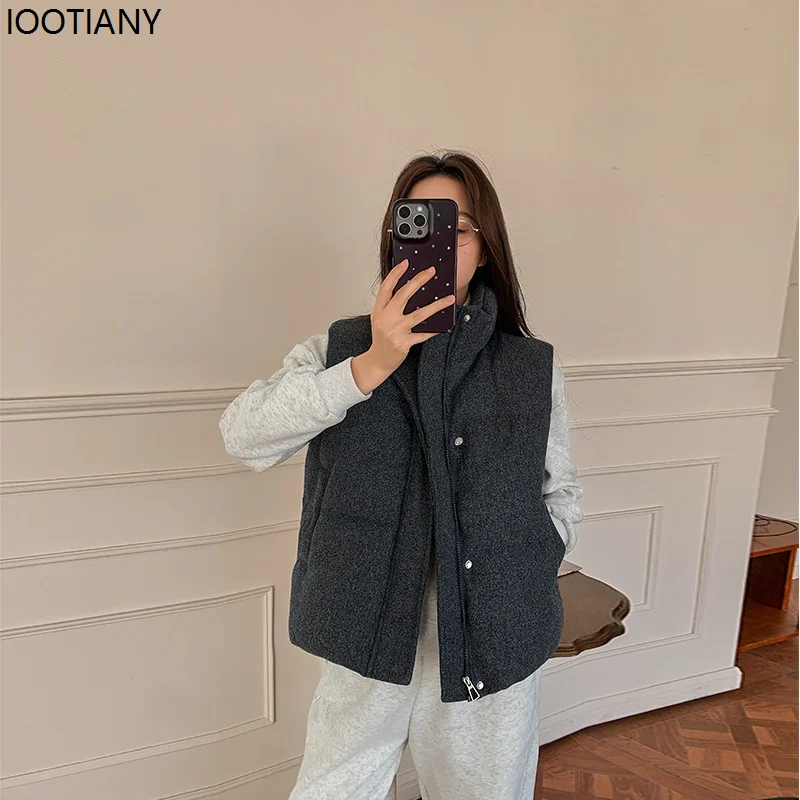 

Adult Autumn And Winter Gray Thick Vest Women Thick Warm Sleeveless Jacket 2025 New Fashion Cotton Vest Bread Coat Jacket 2025