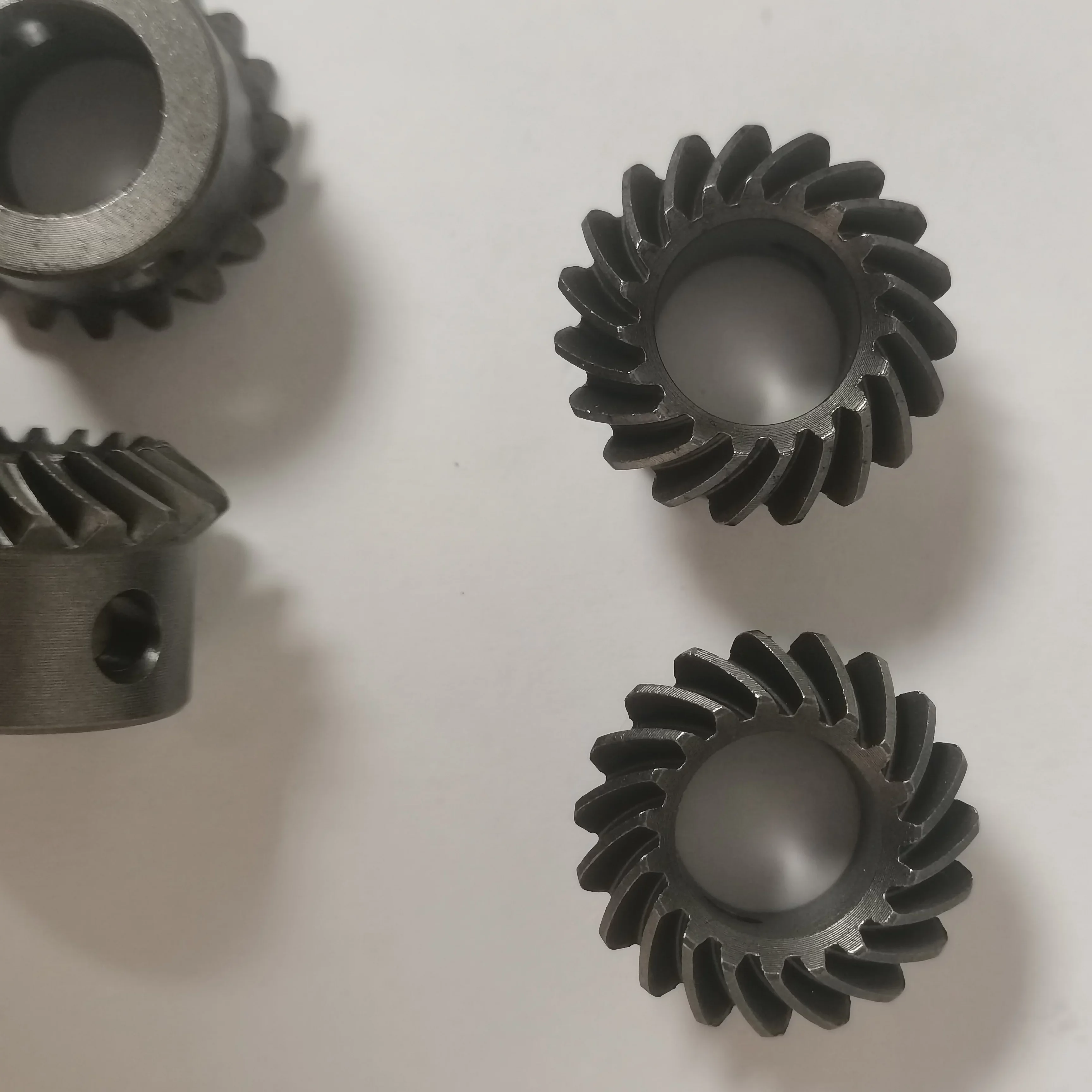 90 Degree 1:1 Bevel Gear Box Milling Machine Process Left Right Hand 1.25 Module 19 Teeth Spiral Bevel Gear