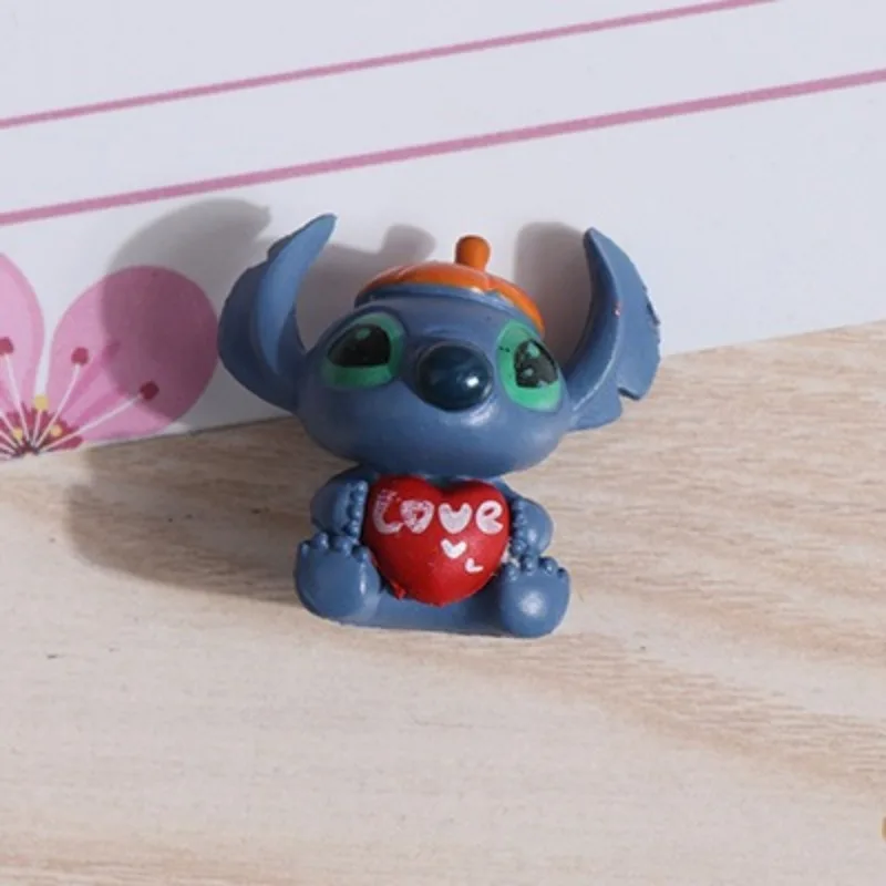 Disney Lilo & Stitch Anime Action Figurals Brinquedos, Q Figurals, Modelo de Decoração de Carro, Presentes de Aniversário para Crianças, 4Pcs