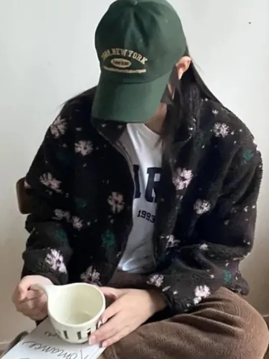 冬のティエンエド羊の毛皮の襟の女性の綿ジャエット甘い花柄暖かいトレンディなアウターウェアコート中国のブランドの新しいデザイン