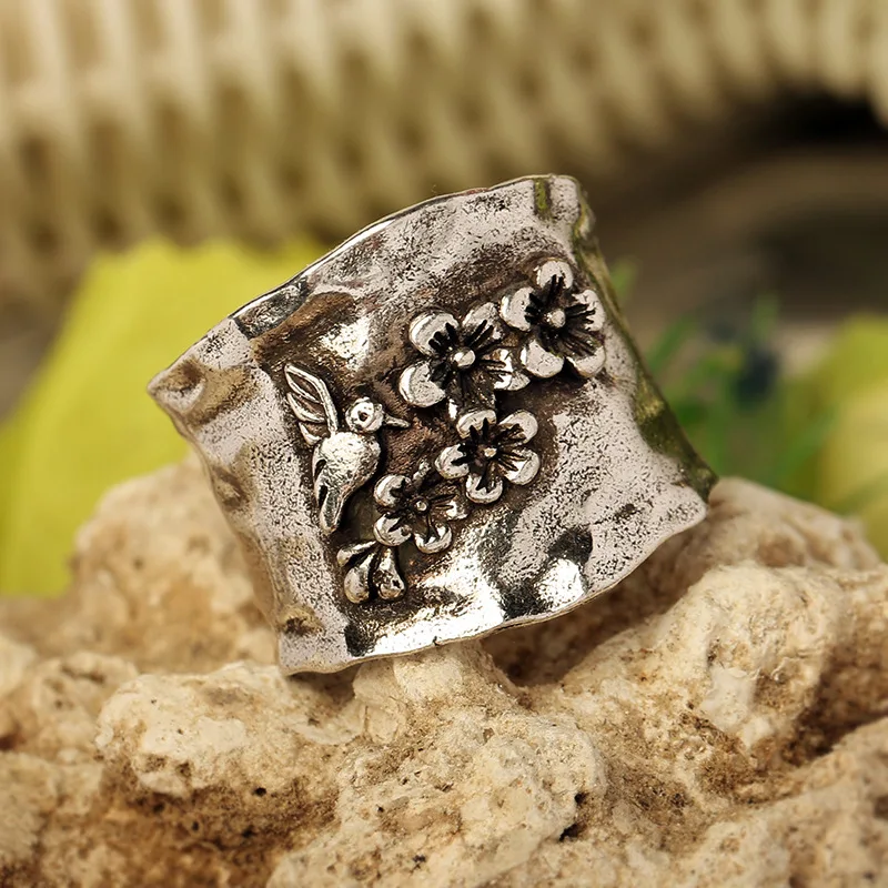 2022 NEW Vintage Magpie Butterfly Flower Couple Ring For Women Plate Silver  Black Animal Valentine's Day Gift  Party Jewelry