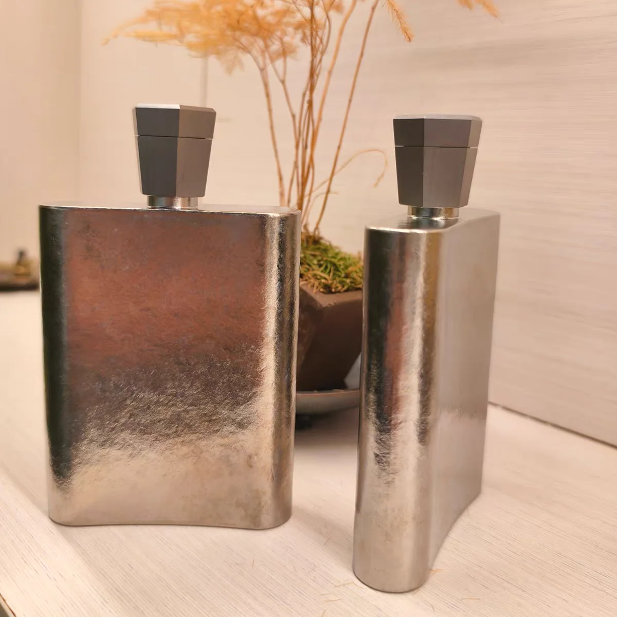 Outdoor Portable EDC Titanium Alloy Wine Flask Camping Hiking Mini Water Bottle Car Emergency Window Breaker Tool