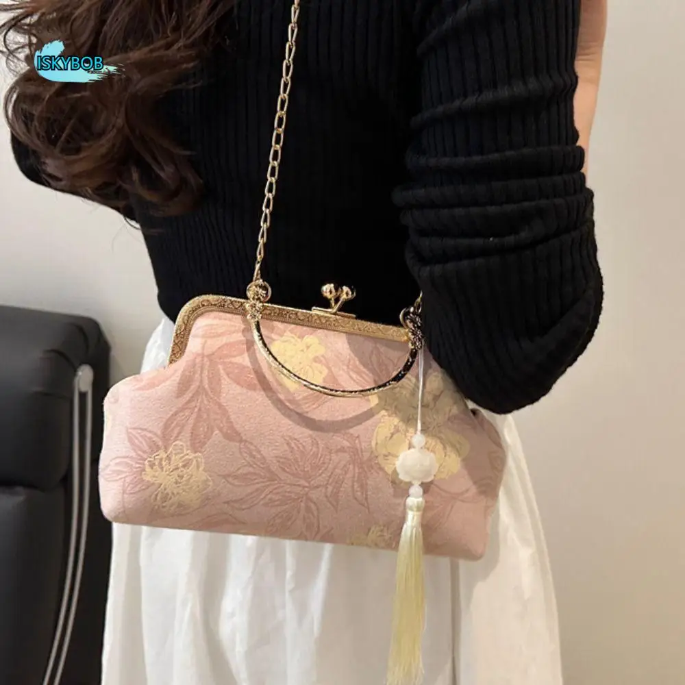 

Flower Pattern Chinese Style Handbag Cheongsam Accessories Single Shoulder Embroidery Banquet Bag Elegant with Pendant