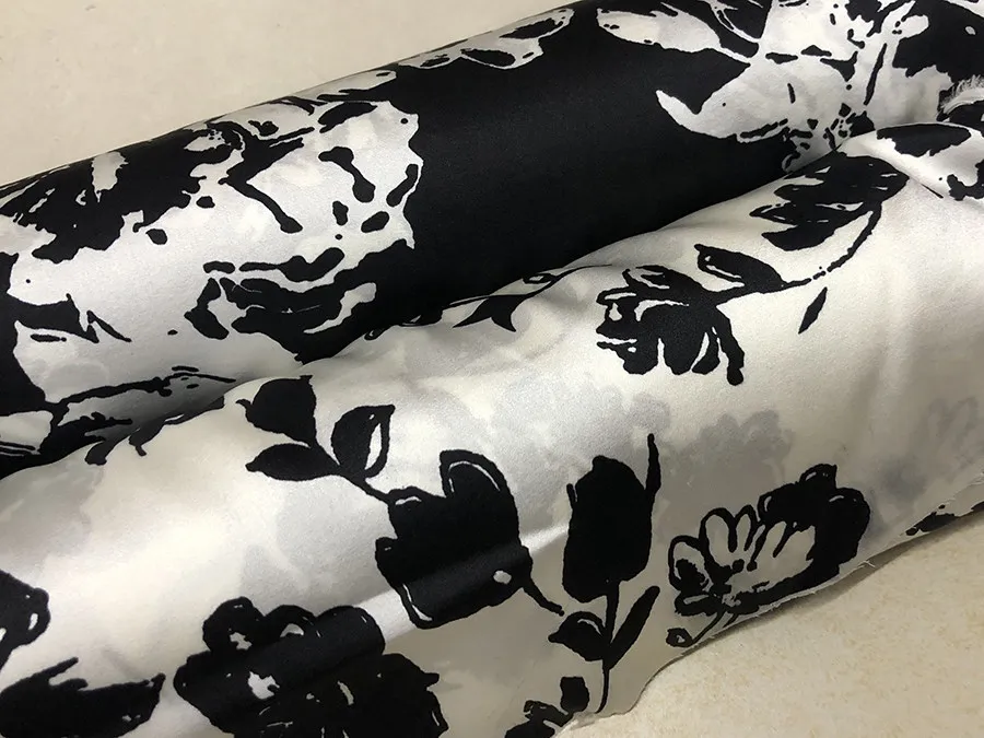 Designer Cloth 19 Momme Real Silk Spandex Silk Satin Cloth White Black Simple Floral Inkjet Silk Fabric Dress