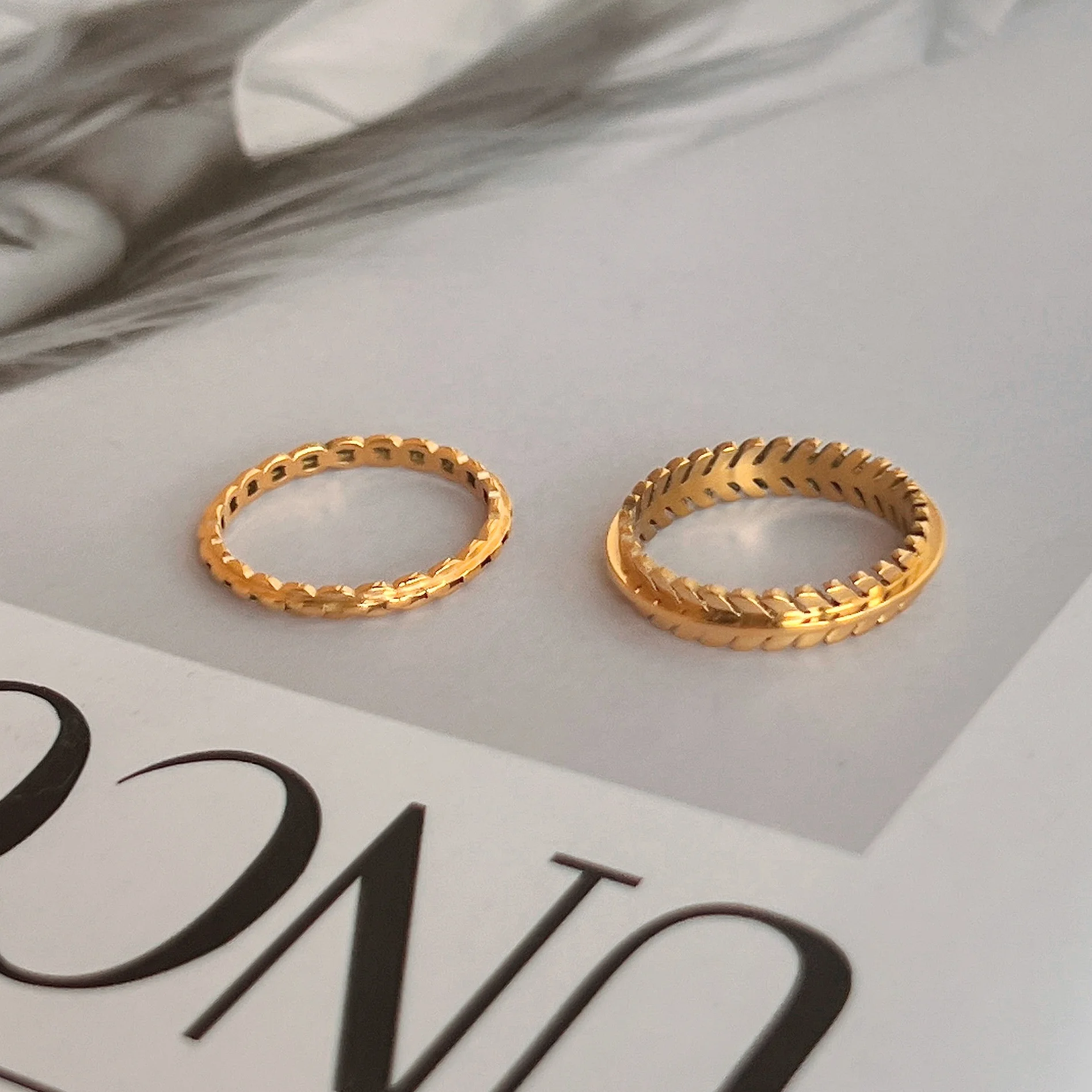 

DASEIN Minimalist Olive Leaf Chain Rings 18k Gold Plated Stainless Steel Tarnish Free Vintage Waterproof Jewelry for Women Girls