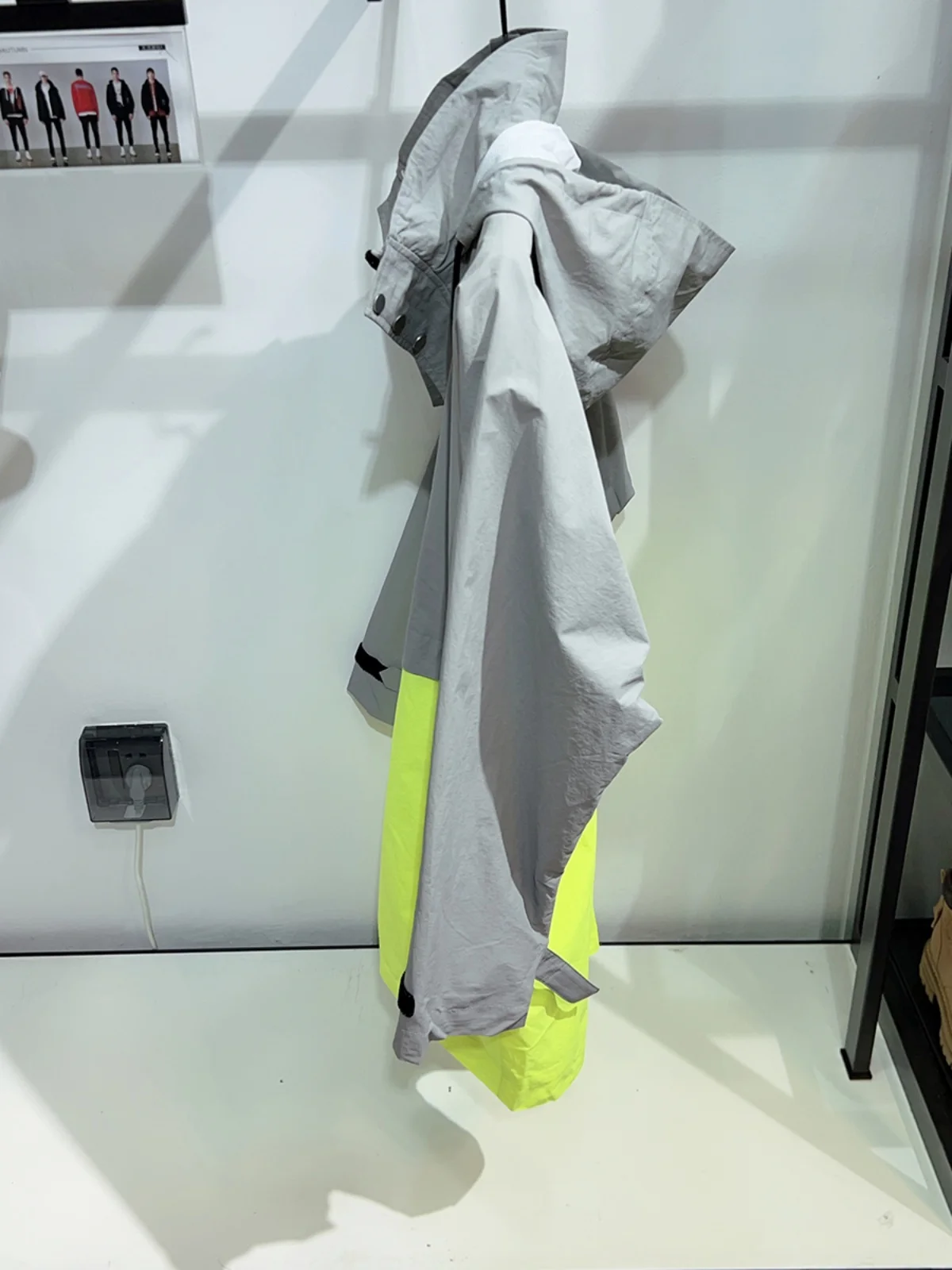 Модная мужская ветровка оверсайз с капюшоном, цветной дизайн Blo, модная молодежная повседневная верхняя одежда из полиэстера