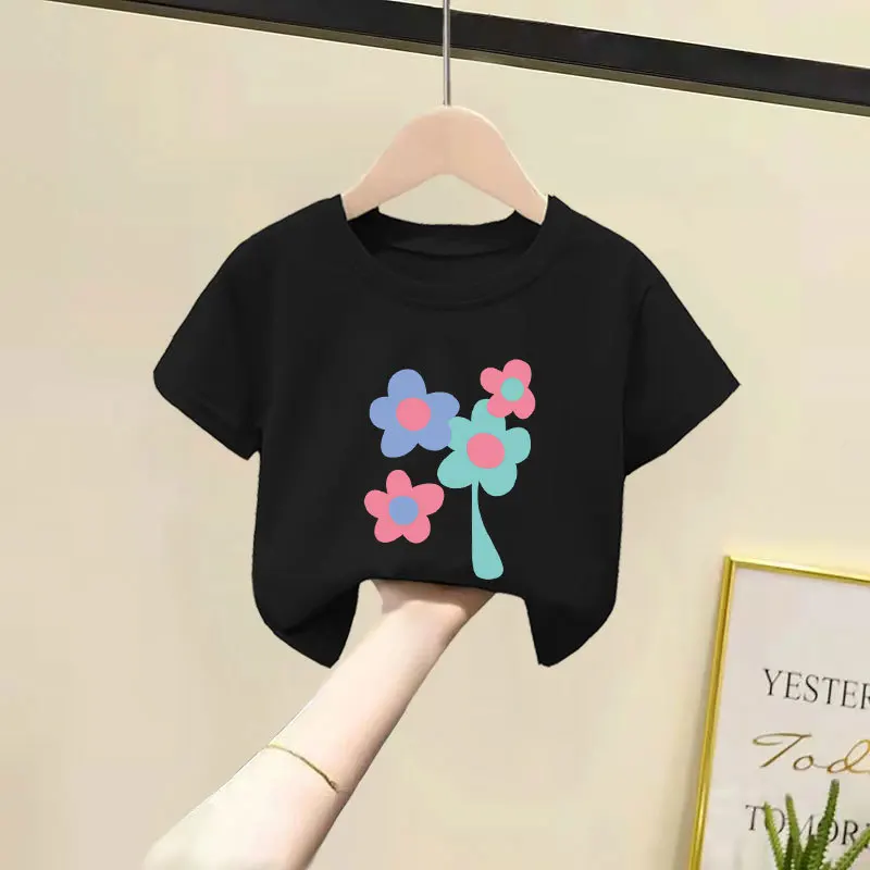 

Новая стильная детская футболка с круглым вырезом и короткими рукавами в корейском стиле с мультяшным цветочным принтом для летней детской одежды