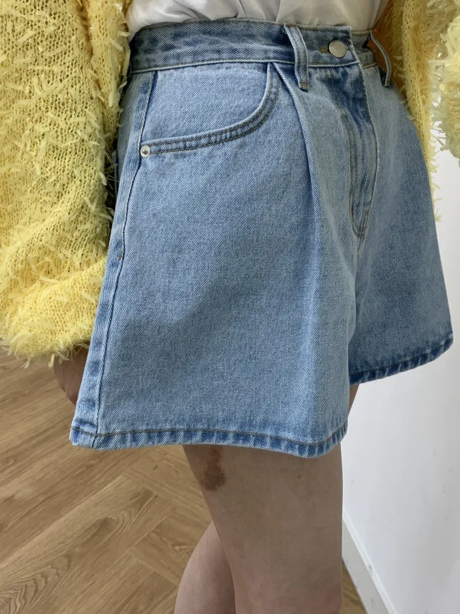 

High Waist Wide Leg Pleated Denim Jeans Women's Vintage Waed Loose Slim A-Line Flared orts Trendy Hot Pants