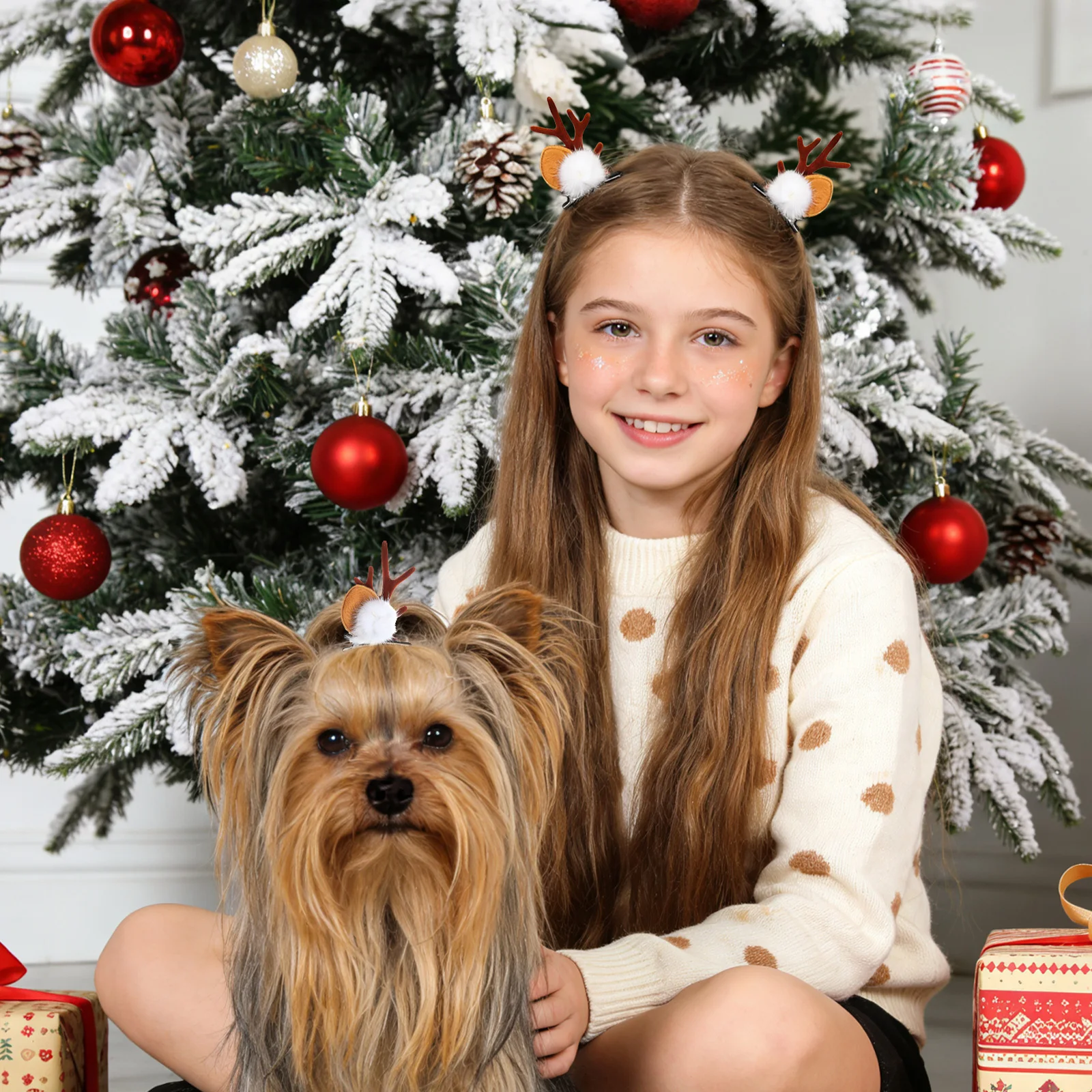 

2Pcs Hair Clips for Christmas Antler Design with White Pompon Cute Hair Accessories for Holiday Party Everyday Style