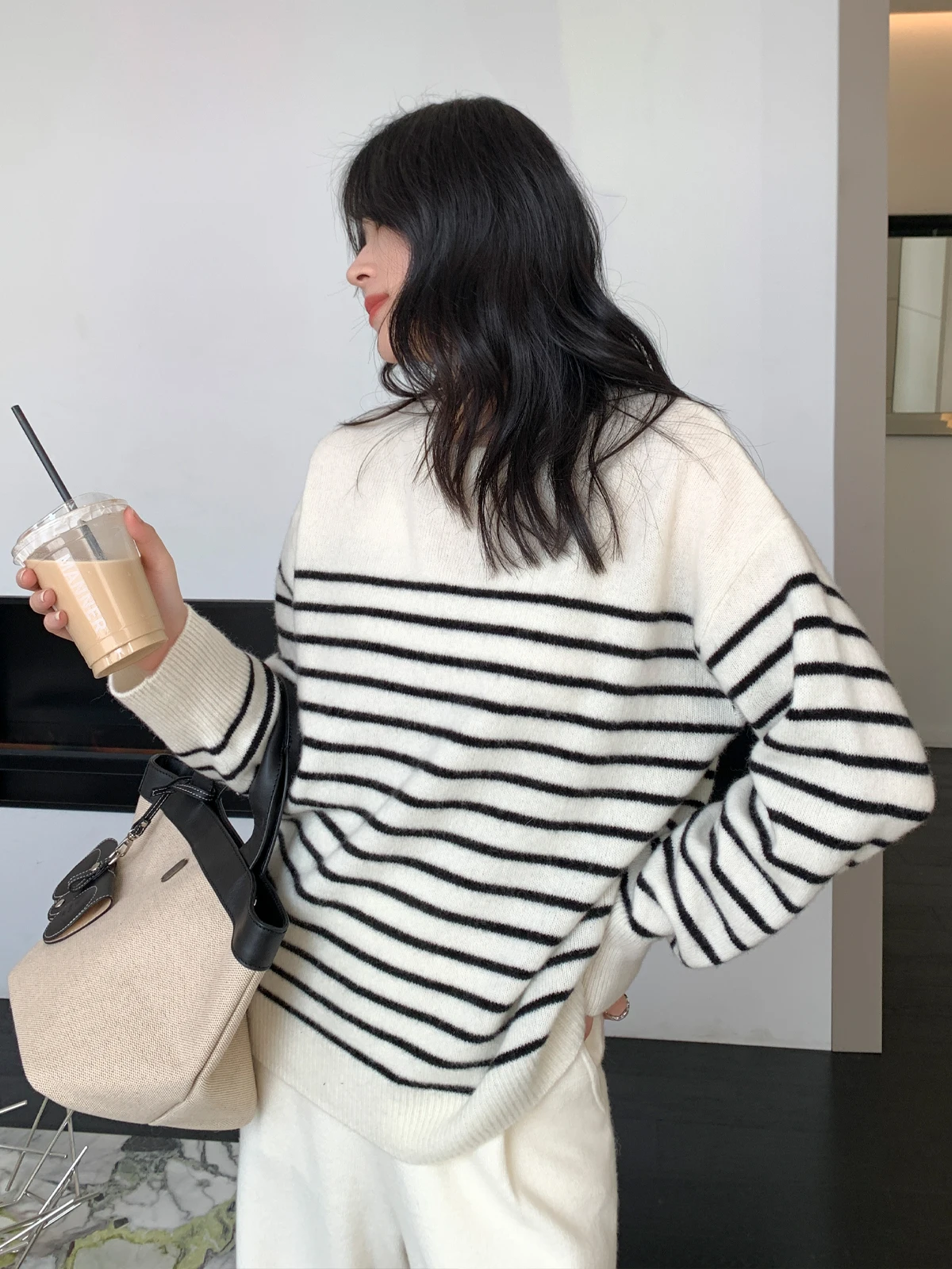 

Женский вязаный свитер TWINS Seoul Overture, 100% шерсть, в полоску, круглый вырез, модный универсальный топ для осени и зимы