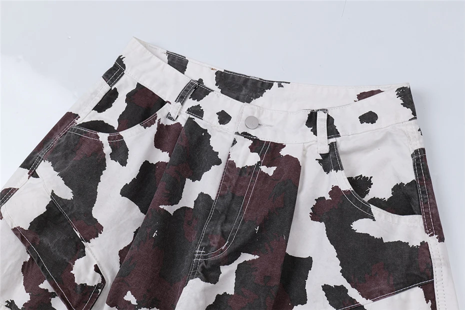 Cow Camouflage Cargo Shorts Mens Streetwear Hip Hop Multiple Pockets Short Men Harajuku Vintage Cotton Calf Length Pants Male