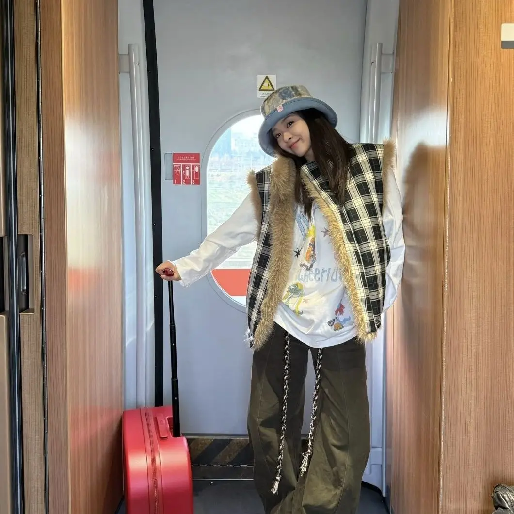 

Vests Waistcoats Thick Womens Vintage Autumn Lambswool Oversized Draped Grunge Varsity Academia Layered Patchwork Stylish Trendy