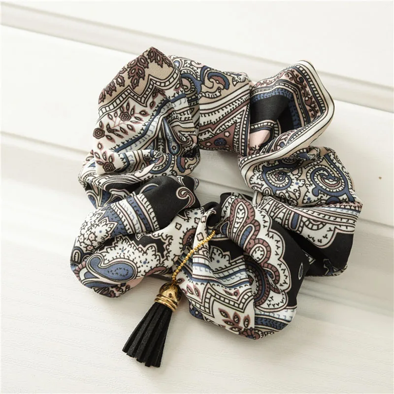 Ins Hot Selling Retro Vintage Printed Assorted Colors Elastic Hair Scrunchies Elasticized Hair Cord For Tassel Pendant For Woman