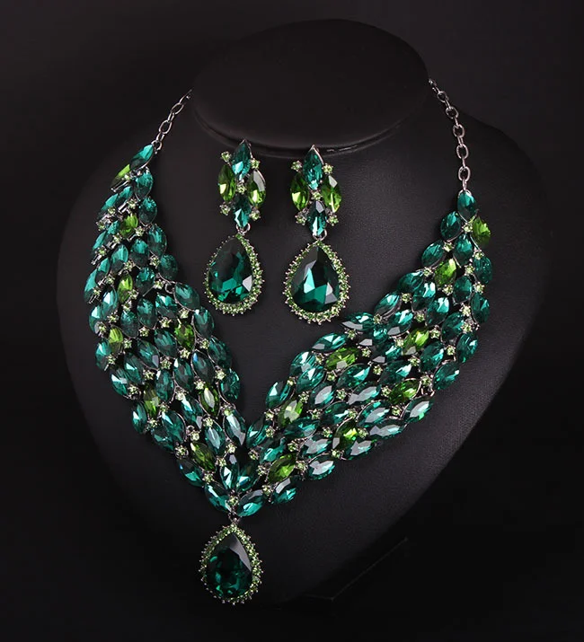 New style African earrings and necklace set - artificial crystal jewelry. Wedding accessories. Gift for your wife.