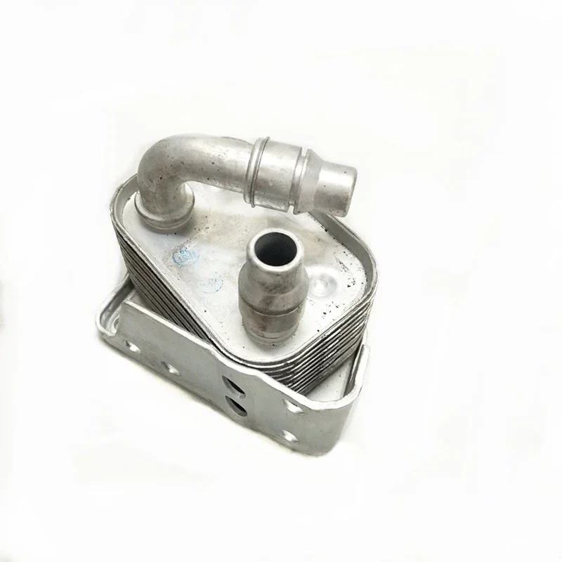

11427508967 Масляный радиатор двигателя для BMW E46 E60 E81 E87 E90 316i 318i 318ci 318ti