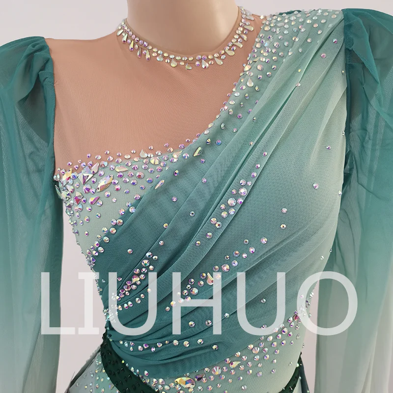 LIUHUO สเก็ตน้ําแข็งชุดแขนยาวสีเขียวหญิงวัยรุ่นยืด Spandex การแข่งขันชุด