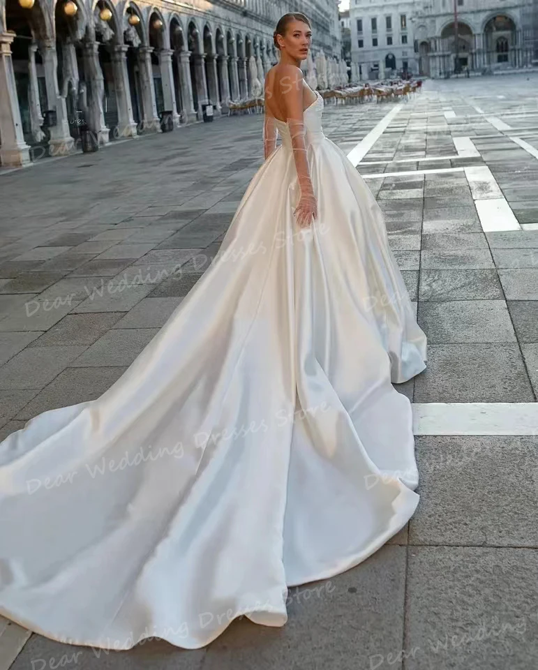 2024 abiti da sposa semplici Sexy una linea senza maniche abiti da sposa in raso liscio da donna formale Sweep Train Party Vestidos De Novias