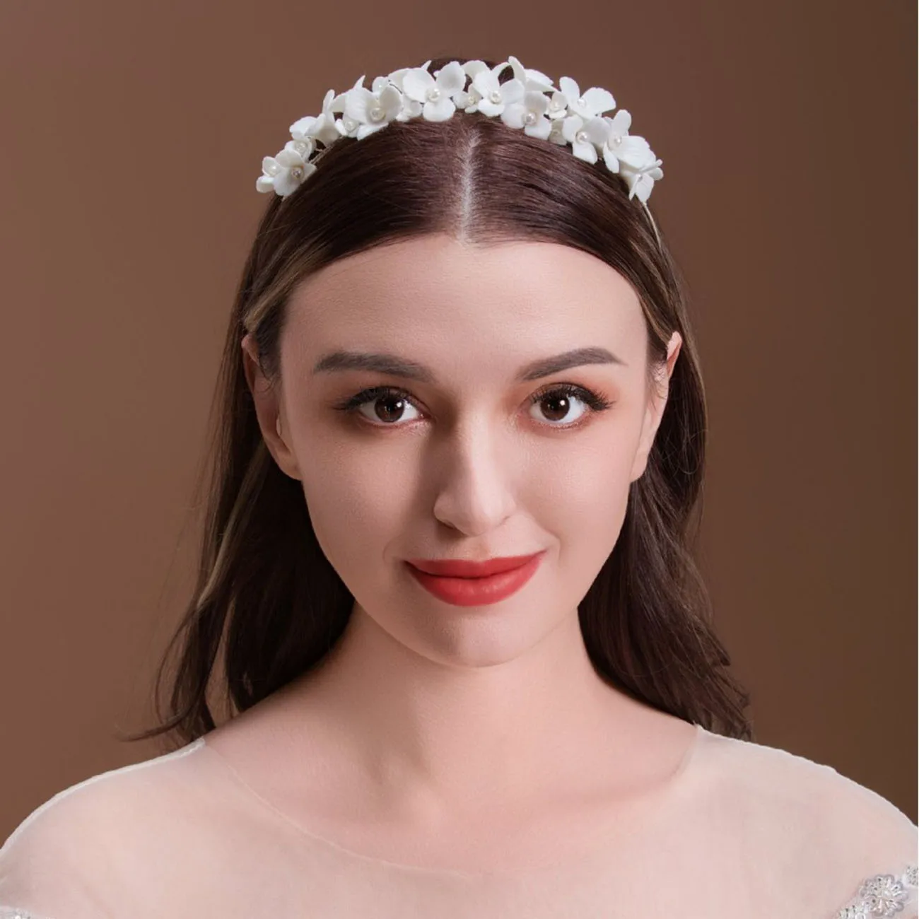 SLBRIDAL Handgemachte Kristall Strass Perlen Keramik Blume Braut Tiara Hochzeit Brautjungfern Party Krone Frauen Mädchen Haar Schmuck – Detail 7
