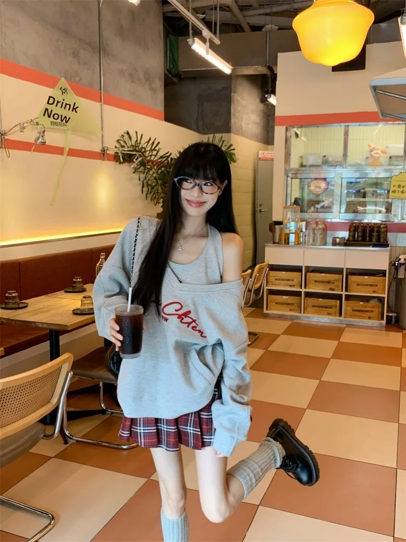 

Kumikumi Academy Style Loose Long Sleeve Sweatshirt Camisole Set Women Summer Plaid Skirt Three-piece Set Cute Style Spring Y...