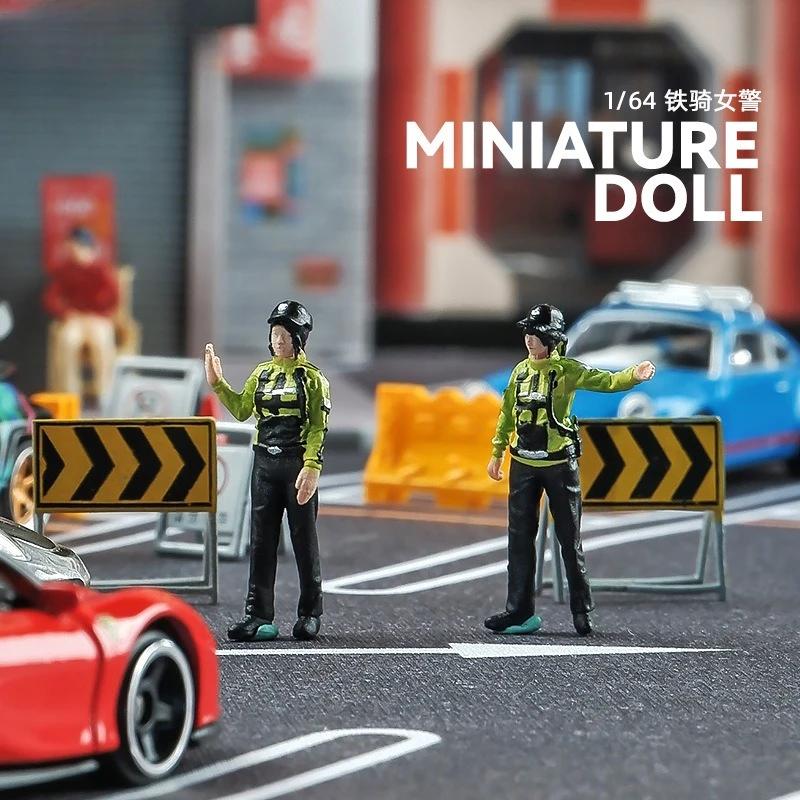 Miniature Figurines of Traffic Police Figures, Micro-scene Props, Resin Micro-shooting, Character Setting, Tabletop Ornaments