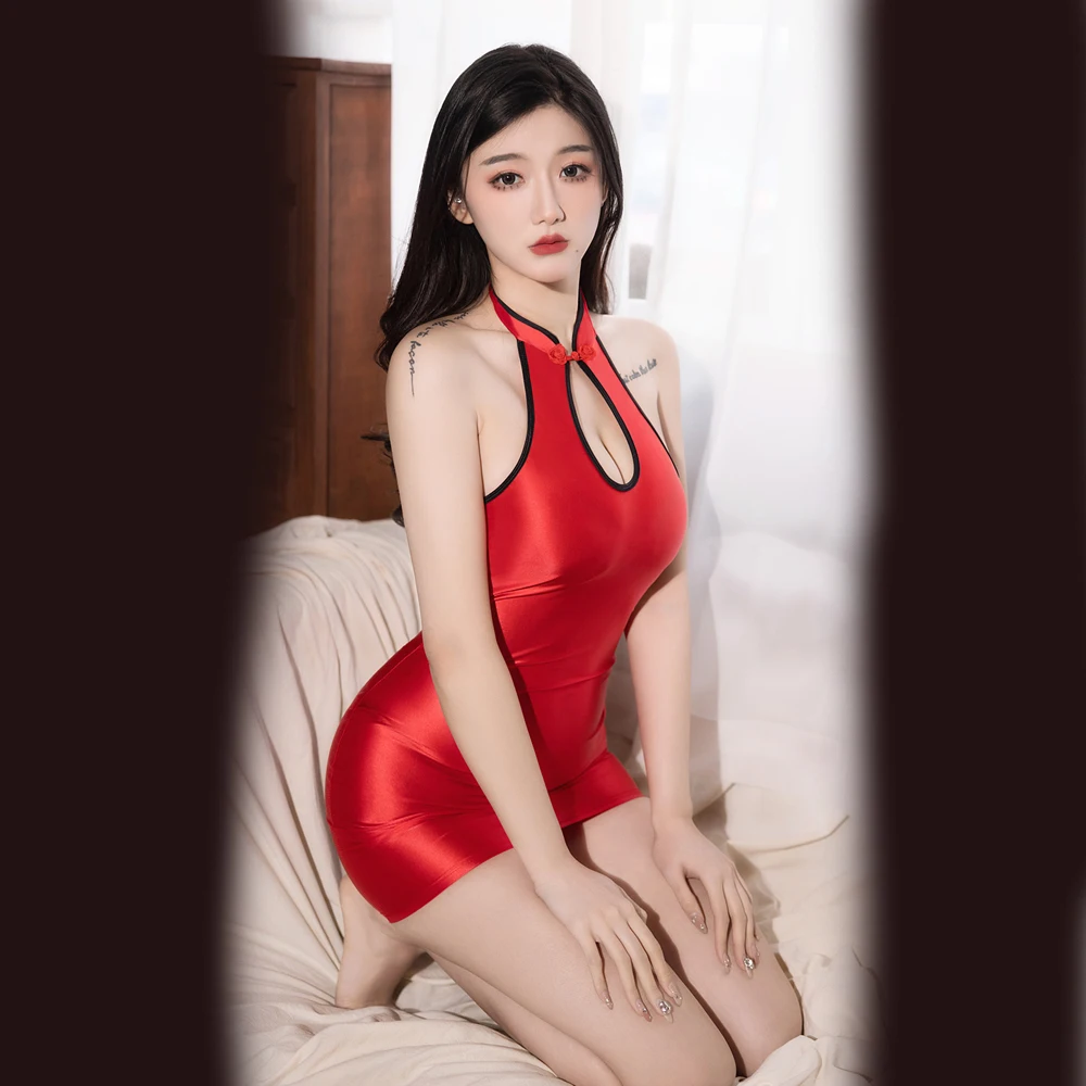 섹시한 여성 얼룩 홀터넥 마이크로 미니 드레스 오일 광택 반짝 이는 탄성 꽉 랩 엉덩이 Babydoll 귀여운 패키지 엉덩이 메이드 복장