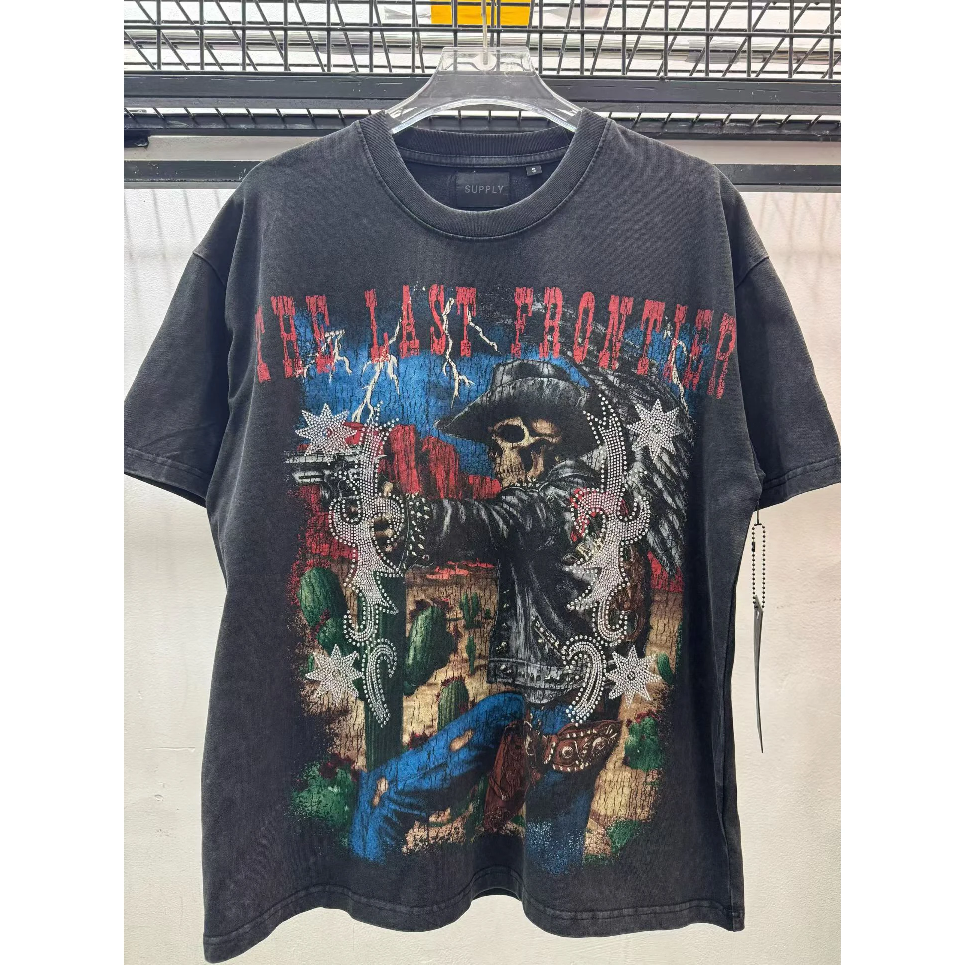Black Western Cowboy Horse Graphic T-Shirt for Men Vintage Distressed Acid Wash Rhinestone Tshirts