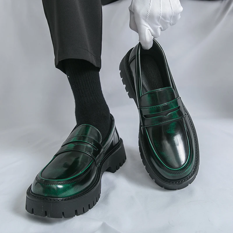 

Men's thick soled loafers Classic designer style Fashion Party Work Business 38-46 Outdoor trendy street leather shoes Slip on