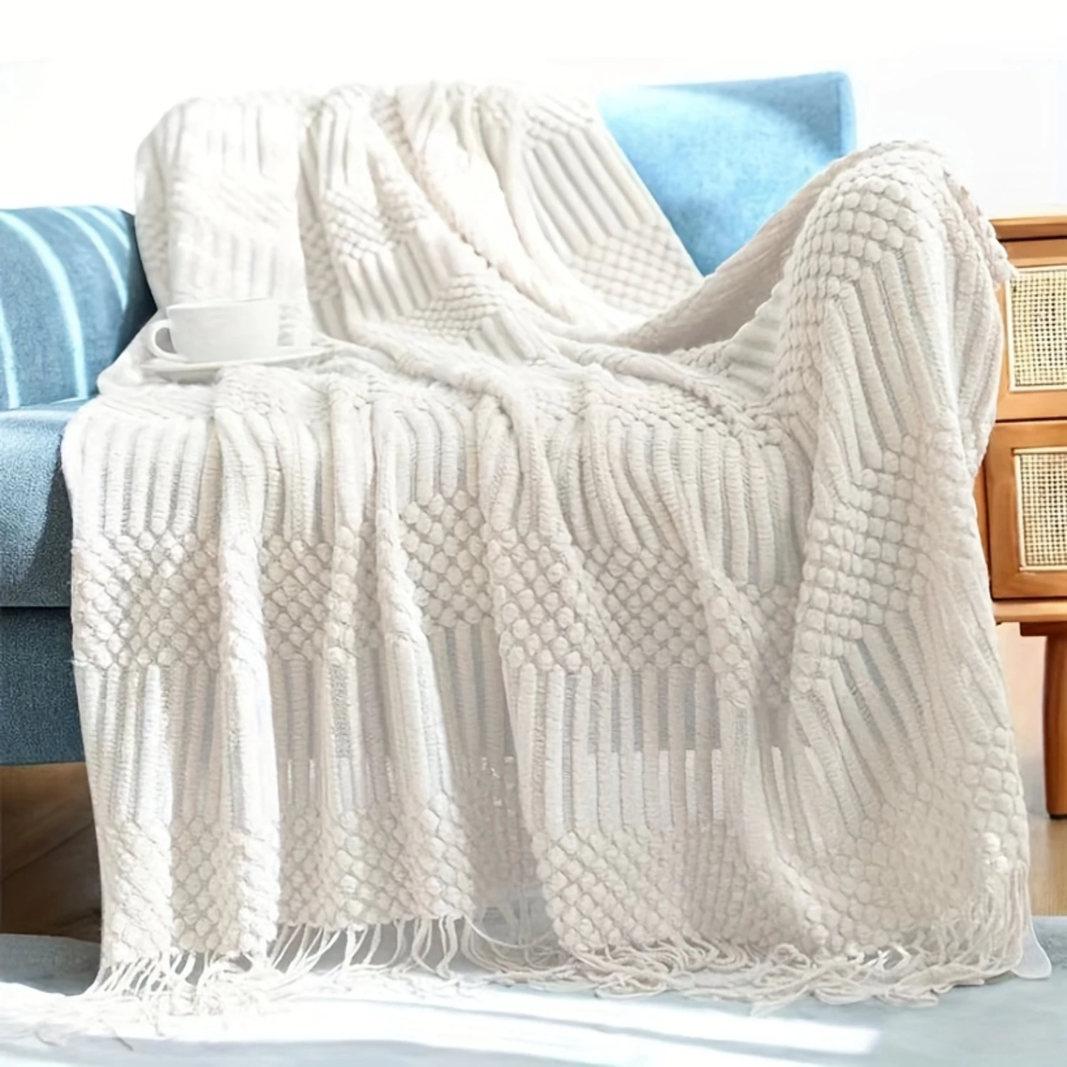 1pc Simple Solid Color Throw Blanket, Cute Knitted Fabric Plush Warm Keeping Blanket For Living Room & Bedroom, Camping, All Sea