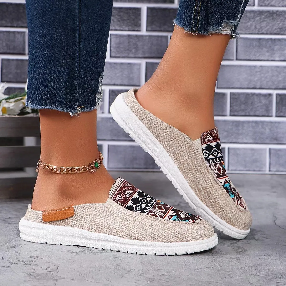 Spring Summer Women Round Toe Half Slippers Fashion Walking Shoes Color Matching Casual Comfortable Shallow Mouth Women Sneakers