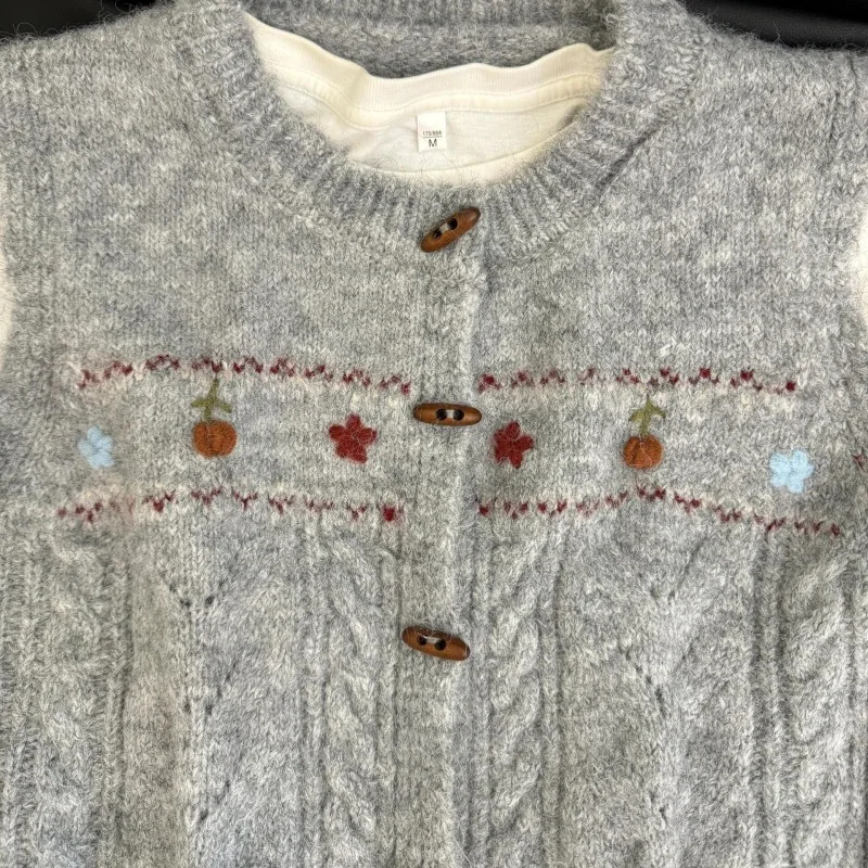 Retro Jacquard Knitted Vest Women Autumn Winter Overlap Sweet Waistcoat Tops 2025 Fashion Sleeveless Sweater Cardigan