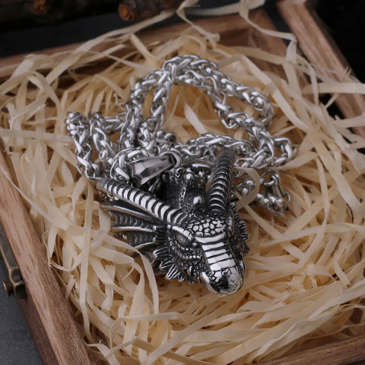 Dragon Stainless Steel Pendant Necklace Animal Head Necklace Jewelry Punk Fashion Men's Accessories Dragon Head Pendant Jewelry