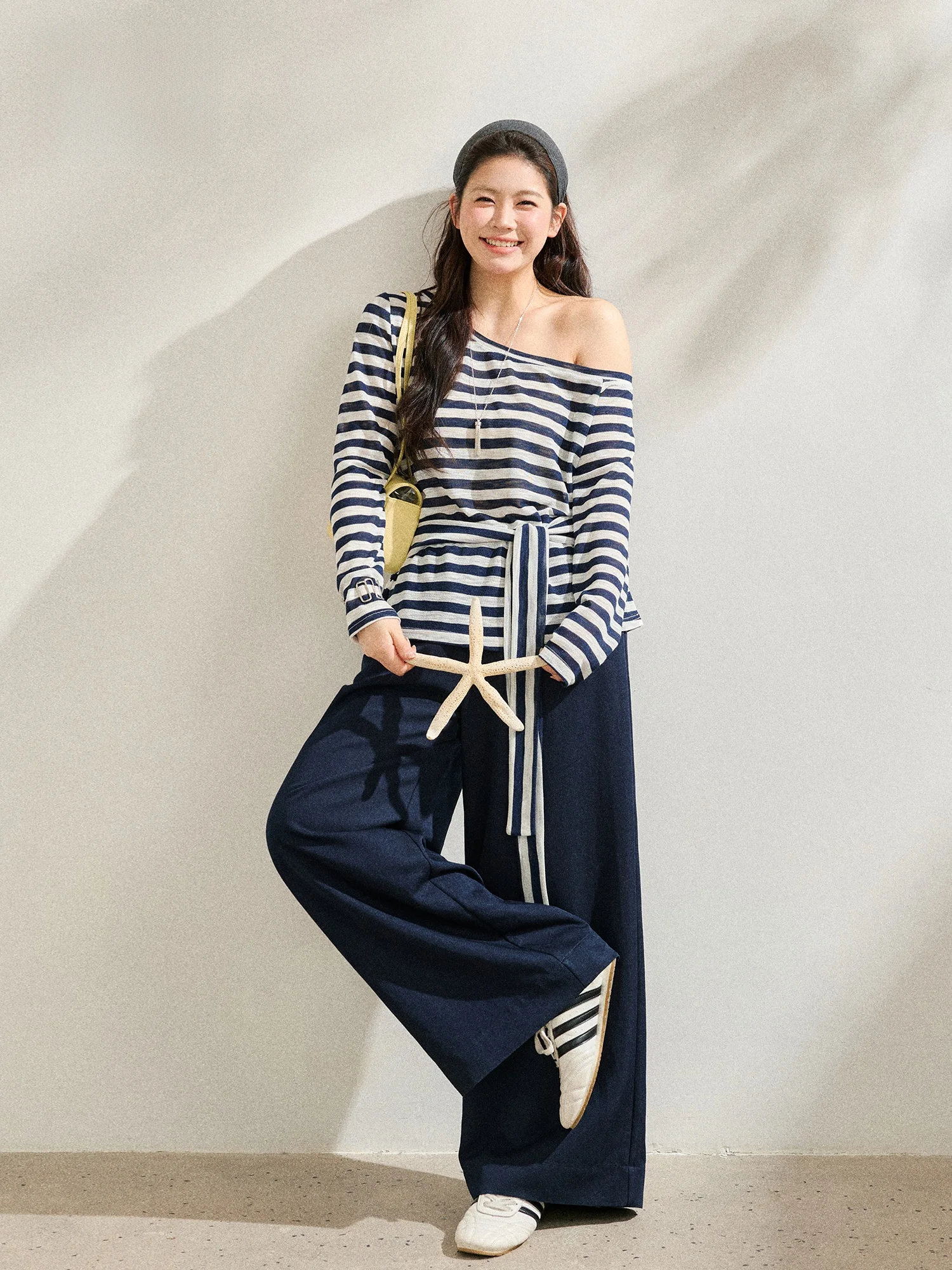 

plus Size Women's Korean Style T-Shirt And Wide Leg Pants Striped Asymmetrical Shoulder Two Piece Set Slimming Concealing