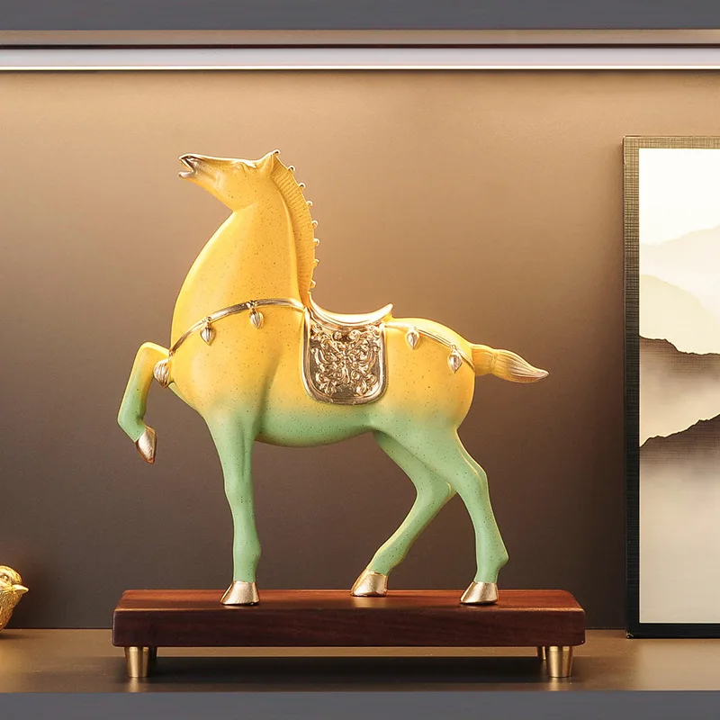 Chinese-style horse ornaments, high-end home decorations, successful office decorations, company opening housewarming gifts