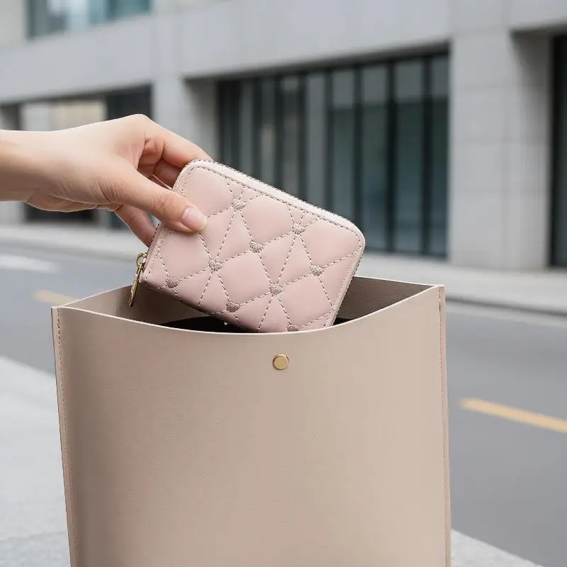 Women Wallet For PU Leather Fashion Embroidered Love Fold Small Wallet Card Holder Multi-card Slot Coin Purses Interior Pink