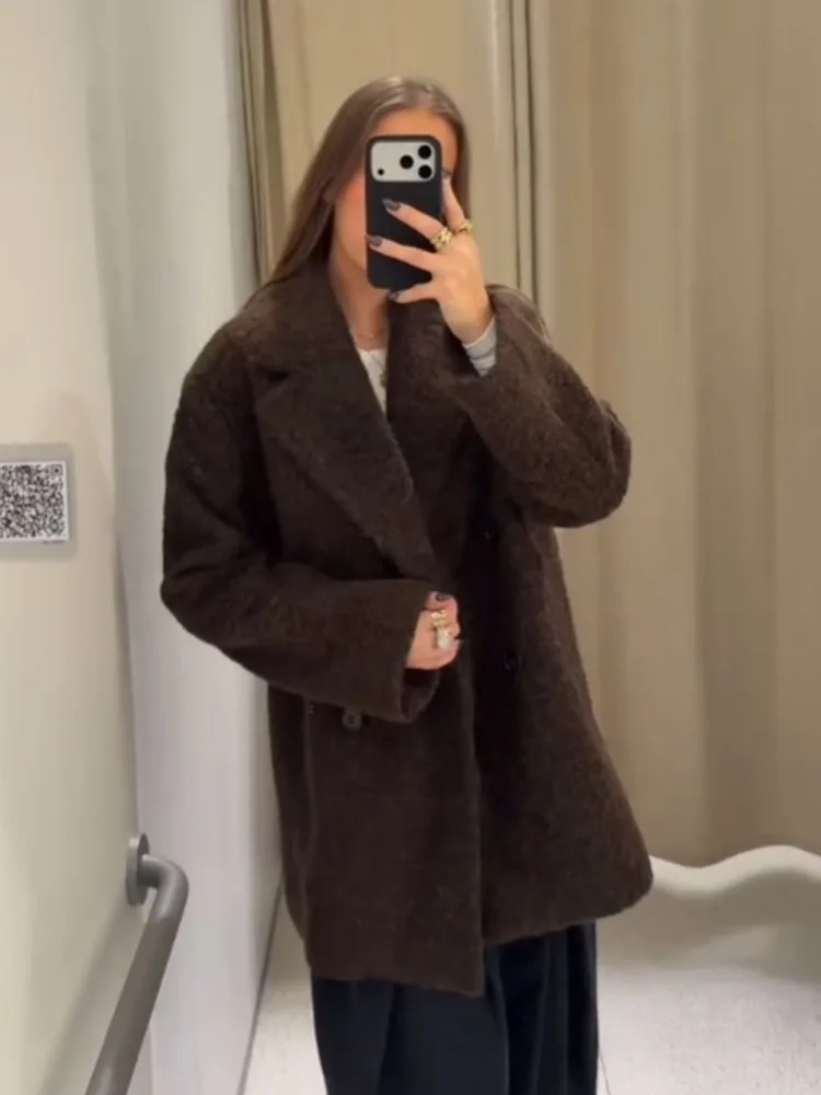 HH Woman Winter Long Sleeves Lapel Double Breasted Pocket Decoration Pearl Velvet Overcoat Female Casual Loose Street Style Coat