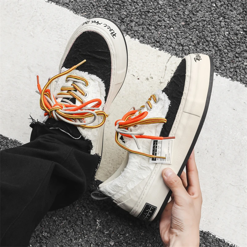 

Низкие повседневные спортивные кроссовки для пар, универсальные студенческие нишевые мужские туфли, летние дышащие сезонные удобные кроссовки 2023 года Breat