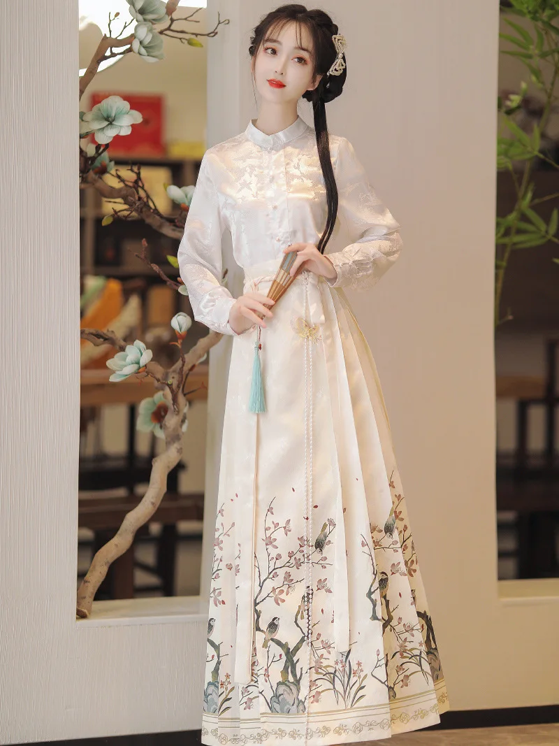 Chinese Traditional  Hanfu female white summer Han elements modified horse face dress suit fairy