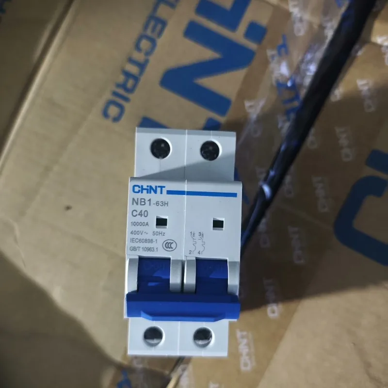

Мини-выключатель CHINT NB1-63H 2P 10KA 1A - 63A Дом MCB с индикацией