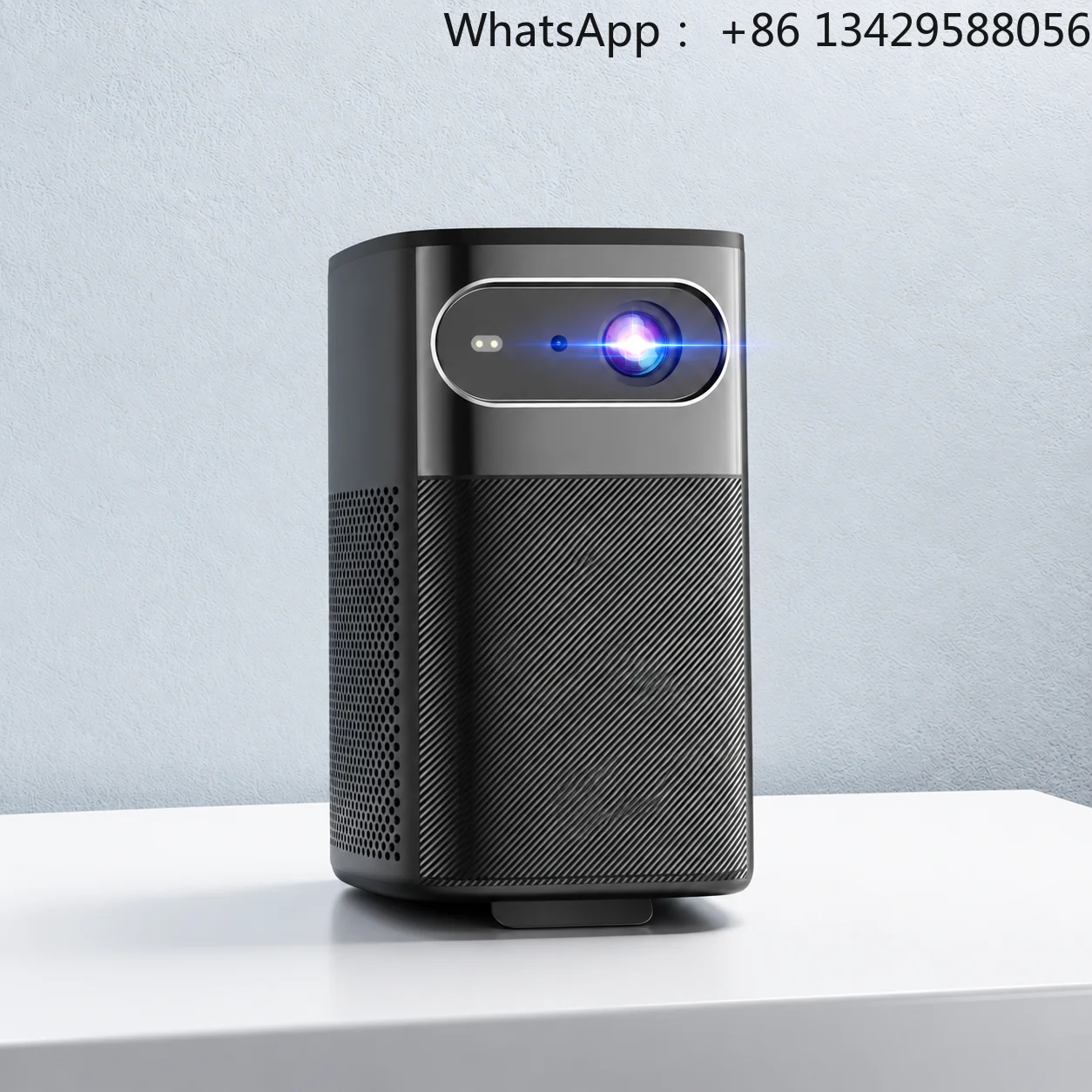 Portable Android Projector 15000mAh Battery Auto Keystone WiFi Surround Sound 1080P  Living Room for Mini Projector Manufacturer
