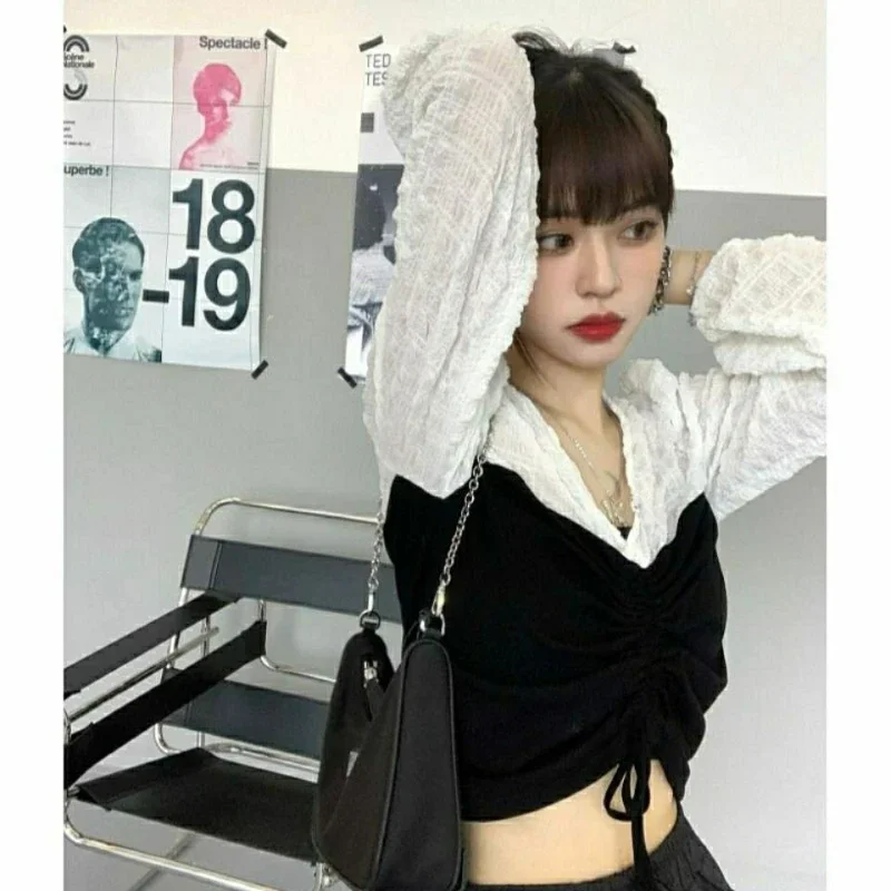 

2025 Autumn French Puff Sleeve Shirt Women Design Niche Shirt Short Drawstring Long Sleeve Blouse Female Casual Sweet Tops