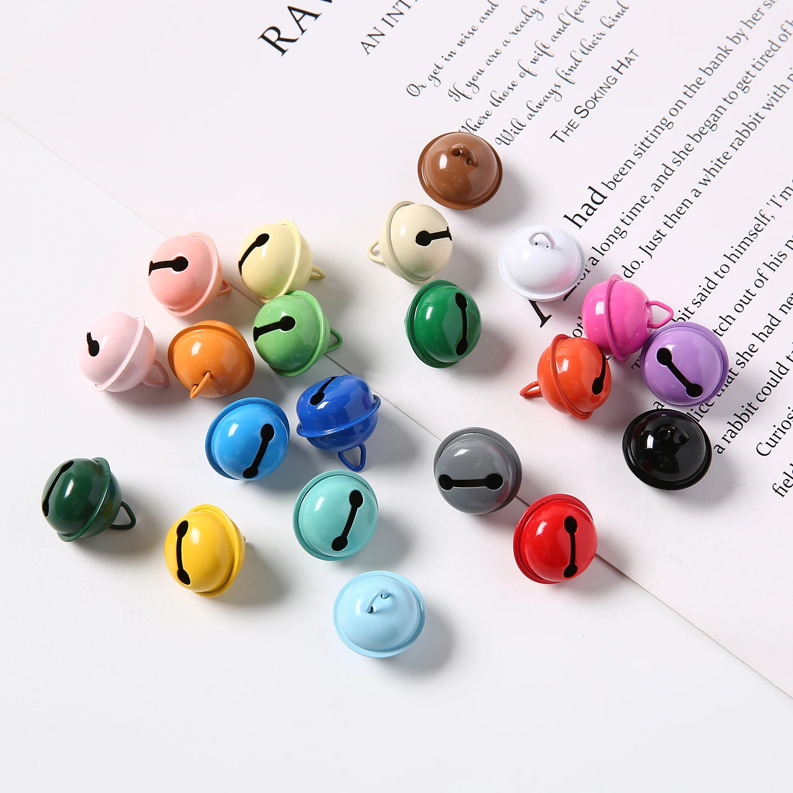 10/50/100PCS 22MM แฟชั่น Bell พวงกุญแจลูกปัด Keyrings จี้สําหรับรถ Key Holder กระเป๋าถือ DIY เครื่องประดับของขวัญน่ารัก